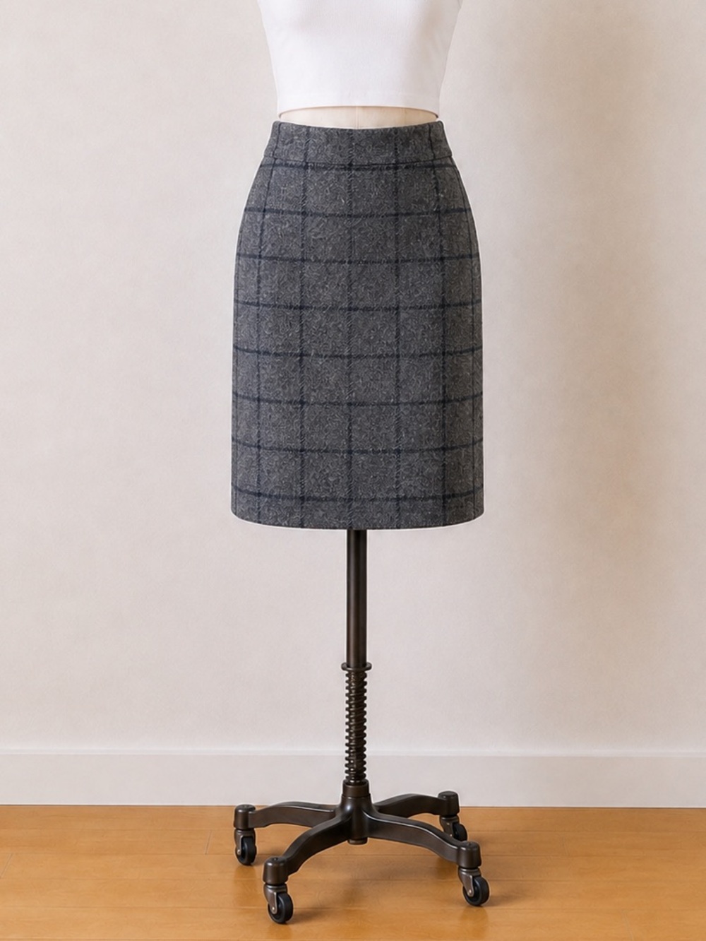 Boden British Tweed 100% Wool Gray Plaid Pencil Skirt Size 10R Classic Academia